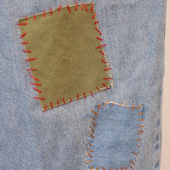 【"Levi's 560" comfort fit 亡 hand embroidery patch denim pants】 | Vintage.City 古着屋、古着コーデ情報を発信