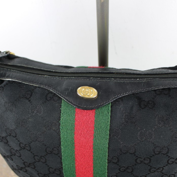 OLD GUCCI GG PATTERNED SHERRY LINE SHOULDER BAG MADE IN ITALY/オールドグッチGG柄シェリーラインショルダーバッグ | Vintage.City 古着屋、古着コーデ情報を発信
