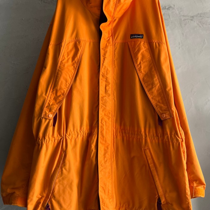 90s "Patagonia" orangecolor nylon storm jacket | Vintage.City Vintage Shops, Vintage Fashion Trends