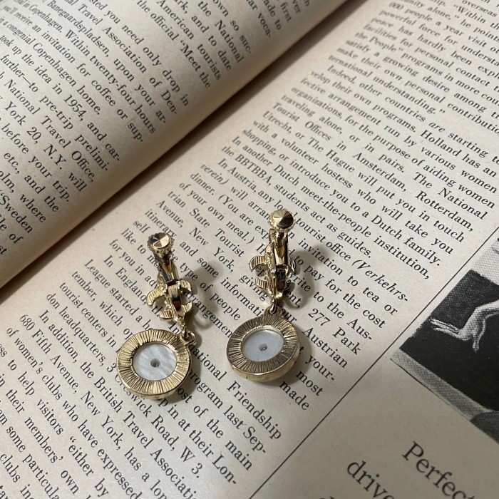 Vintage Earrings White/Gold/Silver | Vintage.City 古着屋、古着コーデ情報を発信