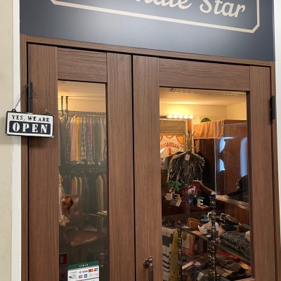 Ultimate Star | Discover unique vintage shops in Japan on Vintage.City