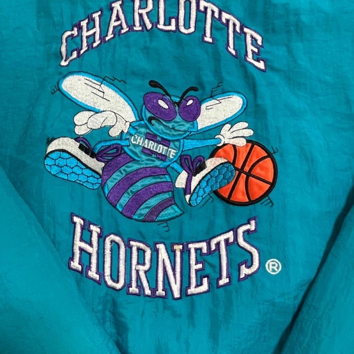 【888】NFL Charlotte Hornets(シャーロット・ホーネッツ)ナイロンアノラックパーカー　STARTER　スターター　水色　青　緑 | Vintage.City 古着屋、古着コーデ情報を発信