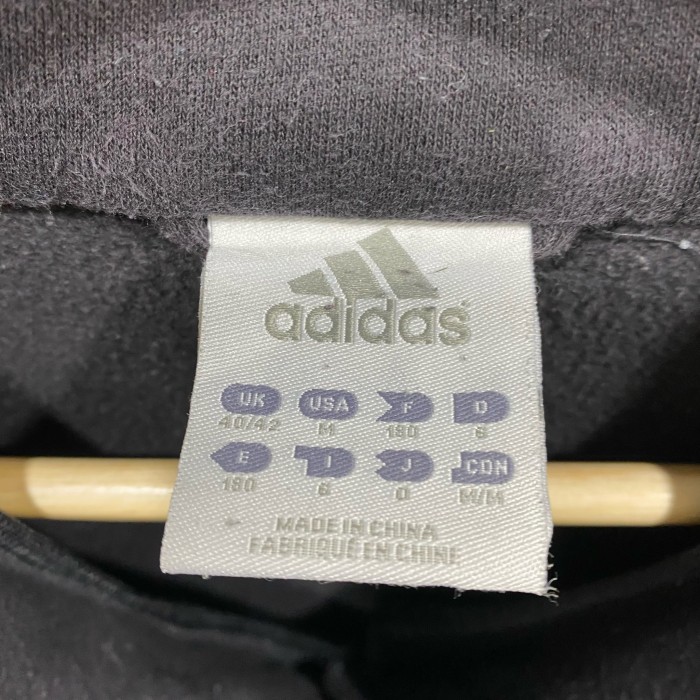 【SALE】adidas 90's 古着 ハーフジップ スウェット 黒 刺繍 ワンポイントロゴ | Vintage.City 古着屋、古着コーデ情報を発信