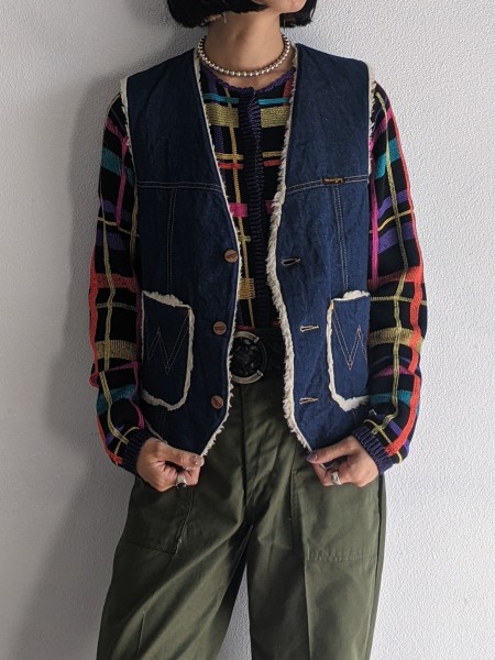 Wrangler / denim&boa reversible vest
colorful line design knit cardigan

https://instagram.com/labrado_vintage | Check out vintage snap at Vintage.City