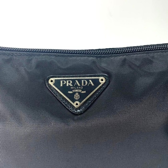 完璧 美品【PRADA】プラダ ポーチ 三角ロゴプレート ブラック 220 ...