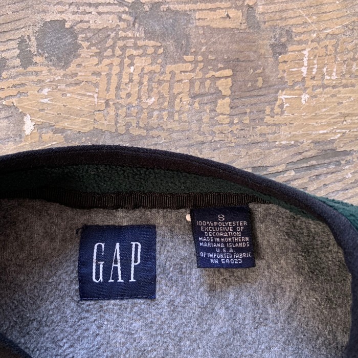 OLD GAP Vネックフリースプルオーバー | Vintage.City 古着屋、古着コーデ情報を発信