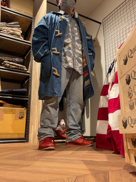 #フルギスナップコンテスト

Coat: 90s DENIM&CO.  デニムダッフルコート
Shirts: MEN'S COMPANY チマヨ柄シャンブレーシャツ
Pants:Levi's 501

変則デニムオンデニムオンデニム👖 | Check out vintage snap at Vintage.City
