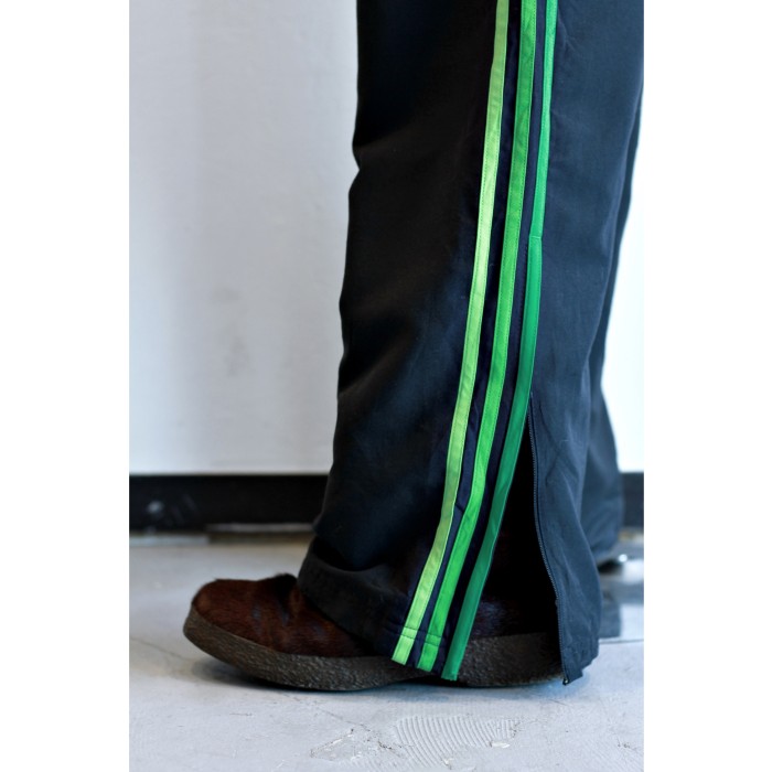 “adidas” Gradation Stripe Side Zip Pants | Vintage.City Vintage Shops, Vintage Fashion Trends