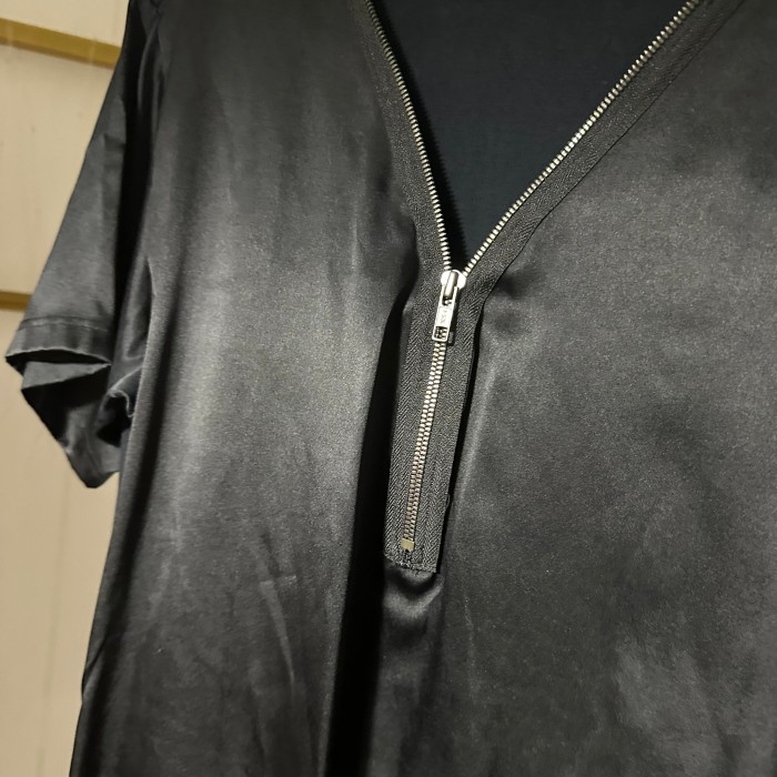 Givenchy Silk 100% Zip Tee Black | Vintage.City 빈티지숍, 빈티지 코디 정보
