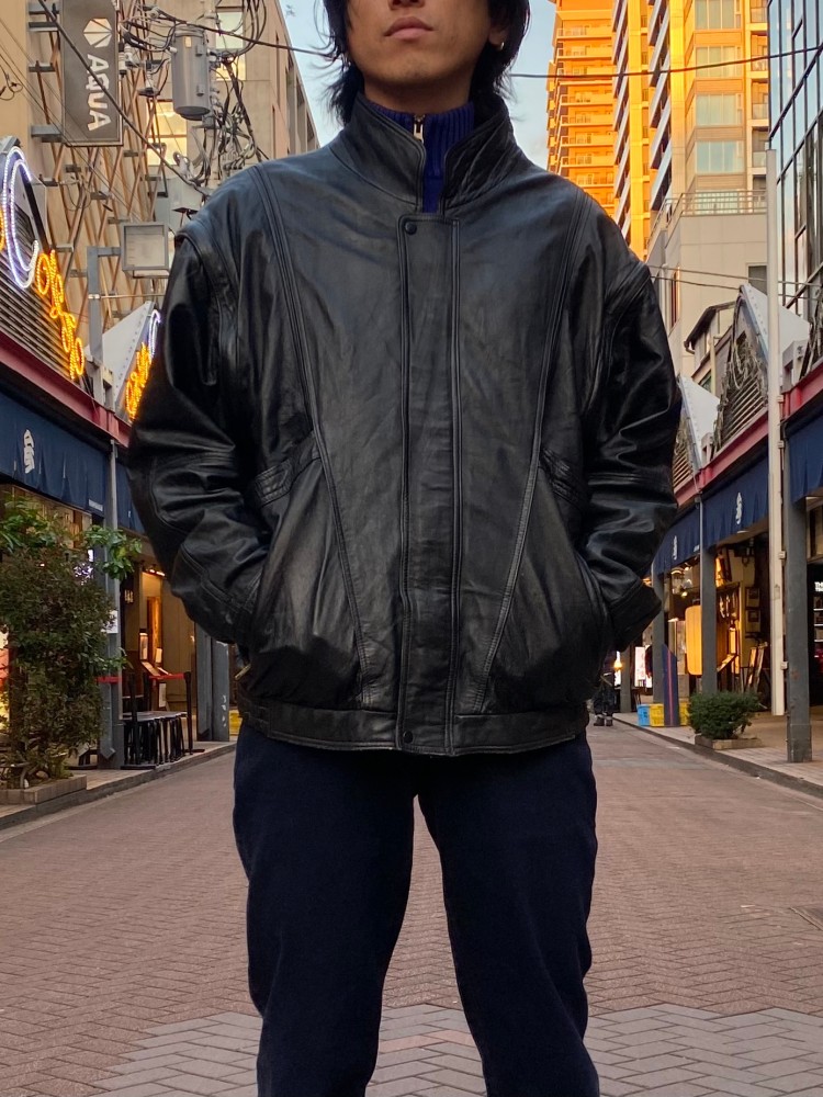 VANPELT 月島古着屋

●jacket
80's / stand collar leather jacket

袖デタッチャブル！
革が柔らかくて着やすいです。 | 古着コーデスナップは、Vintage.Cityでチェック
