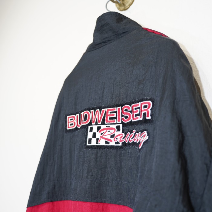 USA VINTAGE official product BUDWEISER EMBROIDERY DESIGN HIGH NECK ZIP UP BLOUSON/アメリカ古着バドワイザー刺繍デザインハイネックジップアップブルゾン | Vintage.City 古着屋、古着コーデ情報を発信