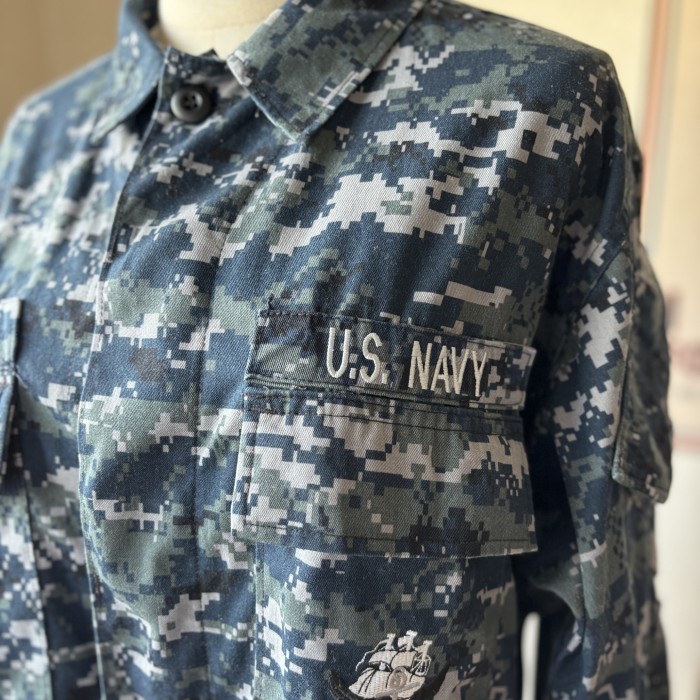 U.S.NAVY アメリカ海軍 NWU デジタルカモ ワークシャツ usnavy シルバー 刺繍 | Vintage.City 빈티지숍, 빈티지 코디 정보