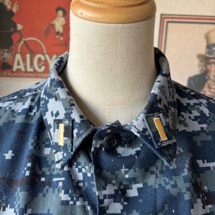 U.S.NAVY アメリカ海軍 NWU デジタルカモ ワークシャツ 刺繍 ゴールド | Vintage.City 古着屋、古着コーデ情報を発信