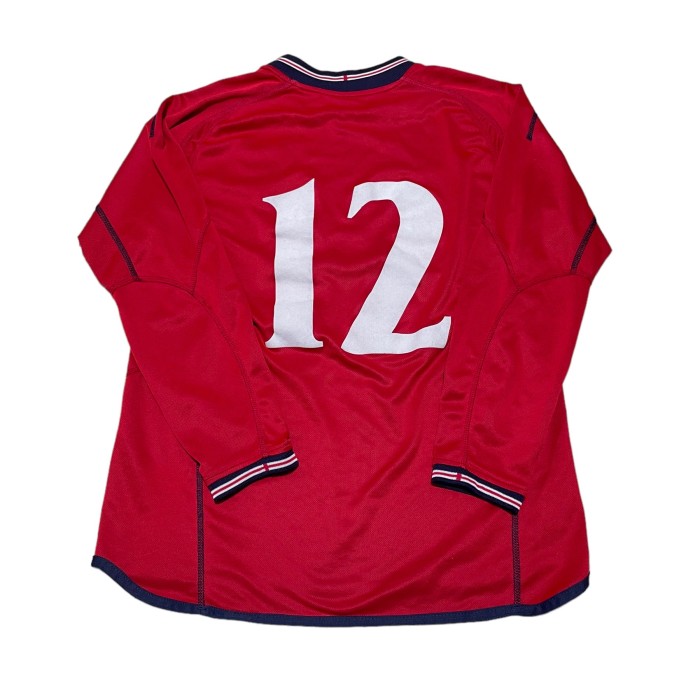 Umbro 2002 England Reversible Long Sleeve Shirt No.12 | Vintage.City Vintage Shops, Vintage Fashion Trends