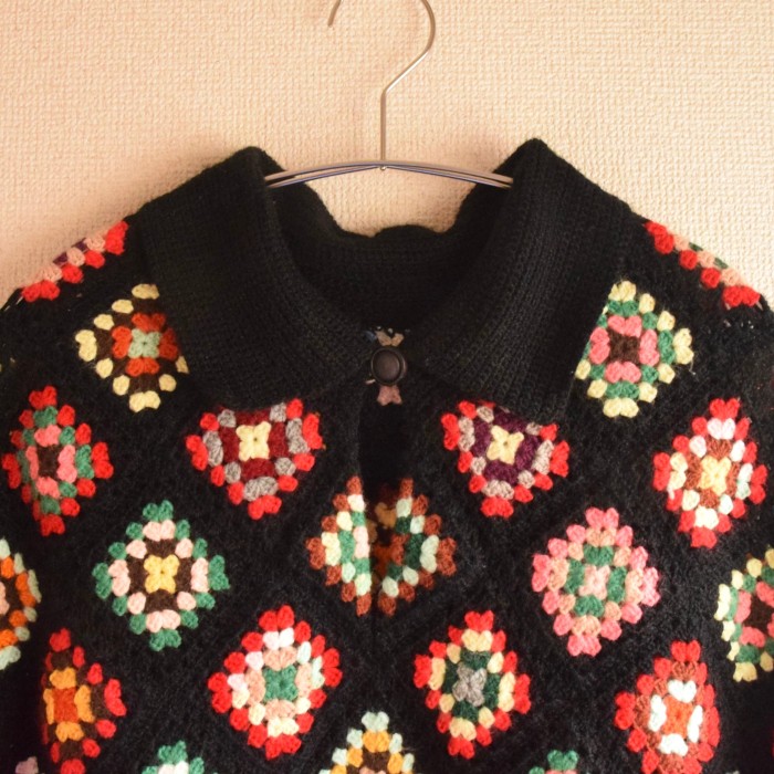 Granny square crochet poncho | Vintage.City 古着屋、古着コーデ情報を発信