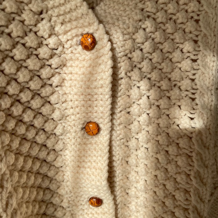 Vneck cable knit cardigan | Vintage.City 古着屋、古着コーデ情報を発信
