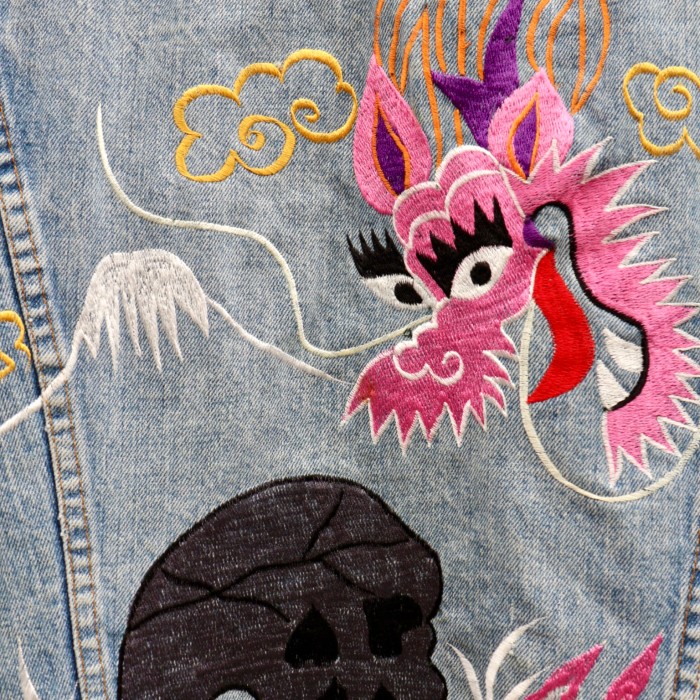 【"CUSTOM Levi's" soubenir embroidery denim jacket】 | Vintage.City 빈티지숍, 빈티지 코디 정보