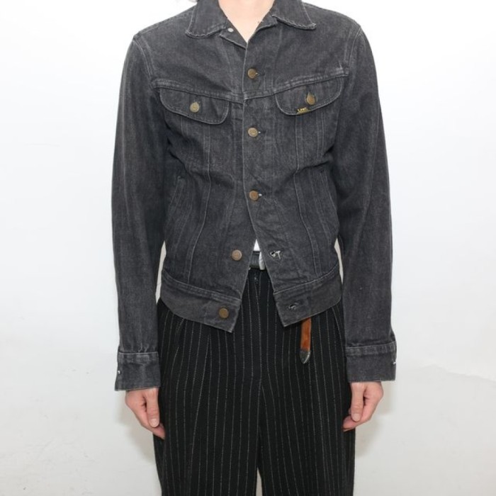 80's Lee Black Denim Jacket MADE IN USA | Vintage.City Vintage Shops, Vintage Fashion Trends