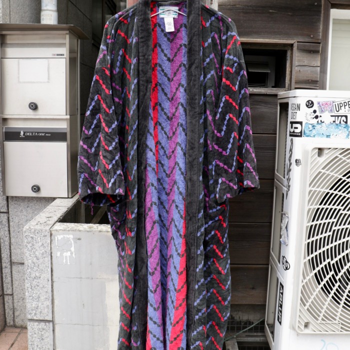 【"70's vintage" ジグザグ pattern pile gown】 | Vintage.City 古着屋、古着コーデ情報を発信