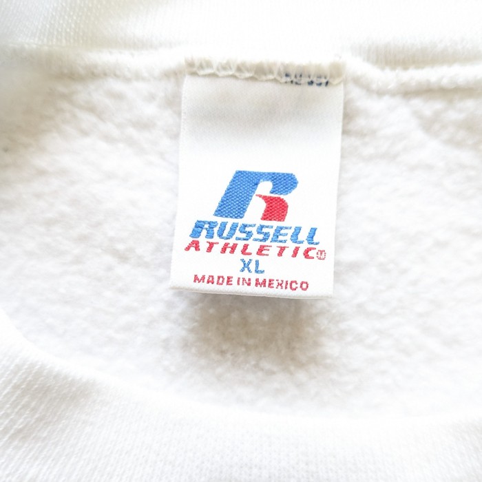 90s【RUSSELL ATHLETIC】ラッセル 前V 3段ロゴ スウェット 白 サイズXL メンズ古着 レディース古着 | Vintage.City Vintage Shops, Vintage Fashion Trends