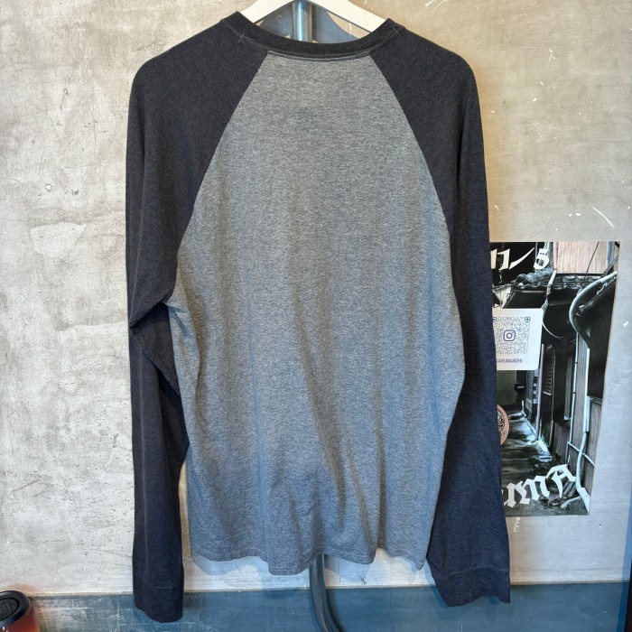 Hanes(ヘインズ)　ラグランロングTシャツ　XLサイズ　コットン、ポリ　ブラック×グレー　2606 | Vintage.City 빈티지숍, 빈티지 코디 정보