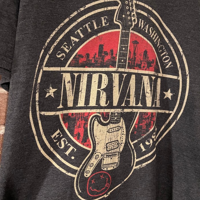 NIRVANA ニルヴァーナ ギタースタンプ プリント バンドTシャツ | Vintage.City 古着屋、古着コーデ情報を発信