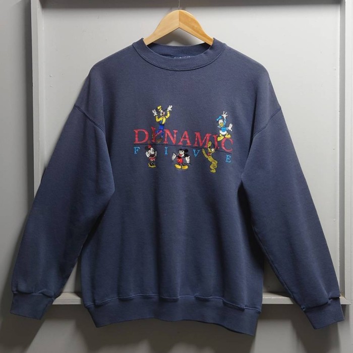 90’s Old Disney Mickey & Co. “DYNAMIC FIVE” スウェット ネイビー M-L相当 | Vintage.City Vintage Shops, Vintage Fashion Trends