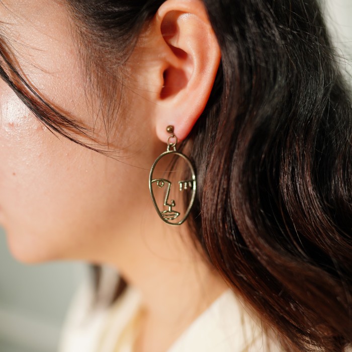 USA VINTAGE HUMAN FACE DESIGN EARRINGアメリカ古着人間の顔デザインピアス | Vintage.City 古着屋、古着コーデ情報を発信