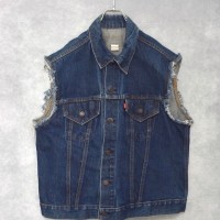 70s “ Levi’s ” cutoff denim vest | Vintage.City Vintage Shops, Vintage Fashion Trends