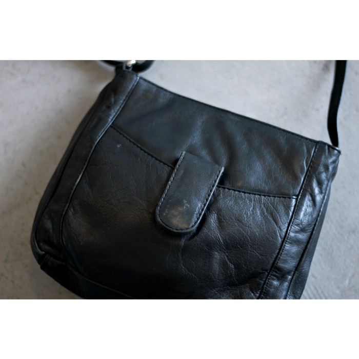 Italian Vintage Black Real Leather Shoulder Bag | Vintage.City Vintage Shops, Vintage Fashion Trends