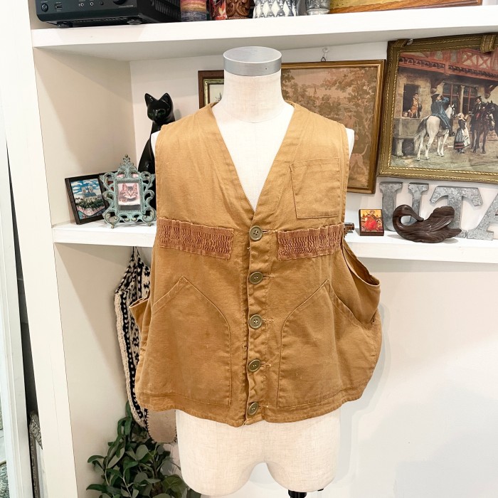 vintage/hunting vest | Vintage.City Vintage Shops, Vintage Fashion Trends