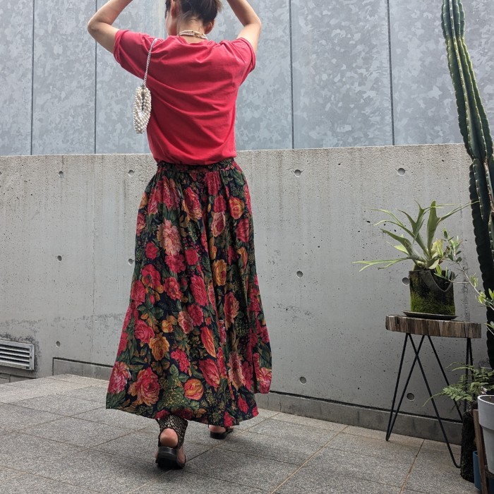 USA vintage Flower print long flare skirt | Vintage.City 古着屋、古着コーデ情報を発信