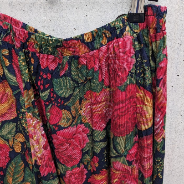 USA vintage Flower print long flare skirt | Vintage.City 古着屋、古着コーデ情報を発信