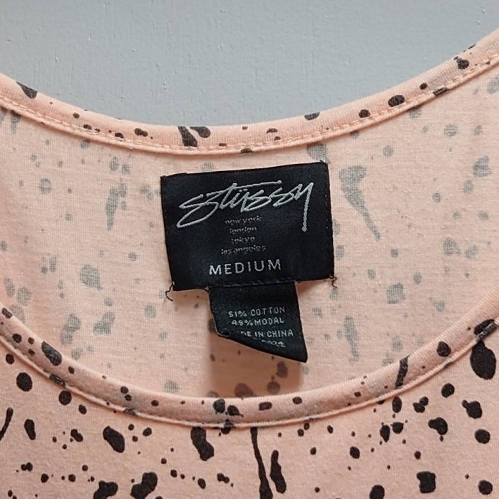 STUSSY 総柄 ロゴプリント オフショルダー Tシャツ ピンク M | Vintage.City 古着屋、古着コーデ情報を発信