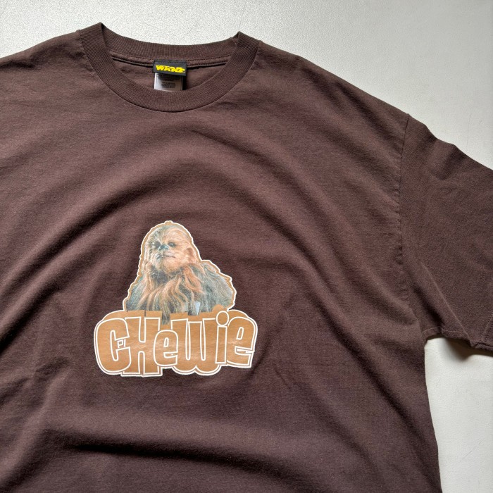 00s STARWARS ''CHeWie'' print T-shirt “size XL” スターウォーズ チューバッカ プリントTシャツ ダークブラウン | Vintage.City 빈티지숍, 빈티지 코디 정보