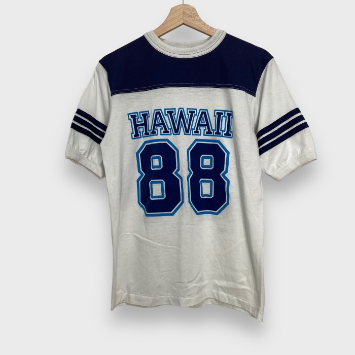 80s USA製 ナンバリングフットボールTシャツ ハワイロゴ 88 白 紺 M | Vintage.City Vintage Shops, Vintage Fashion Trends