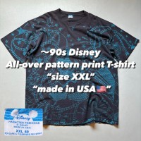 〜90s Disney All-over pattern print T-shirt “size XXL” “made in USA🇺🇸” 80年代 90年代 ディズニー 総柄ミッキー Tシャツ アメリカ製 USA製 | Vintage.City 古着屋、古着コーデ情報を発信