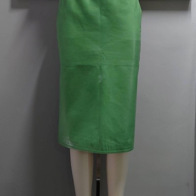 Vintage VALENTINO イタリア製 レザー スカート グリーン系 サイズ42 | Vintage.City 빈티지숍, 빈티지 코디 정보