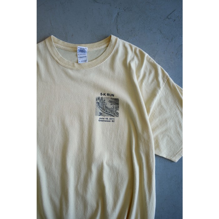 Art Graphic Back Print Tshirt | Vintage.City 古着屋、古着コーデ情報を発信