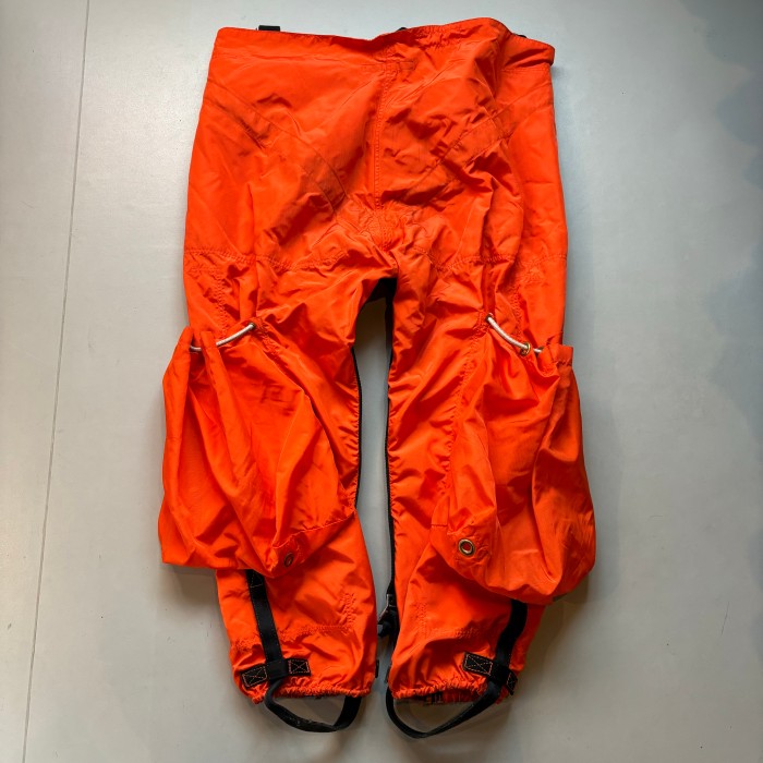 90s Canadian Armed Forces Search and Rescue (CAFSAR) Para Rescue Wind Proof  Trouthers  90年代 カナダ軍 レスキューオレンジ ウインドオーバーパンツ サロペット オーバーオール | Vintage.City 古着屋、古着コーデ情報を発信