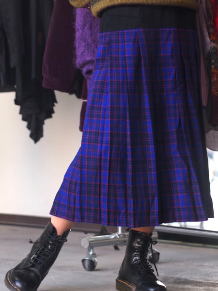 wool pleats skirt 🪻 | 古着コーデスナップは、Vintage.Cityでチェック