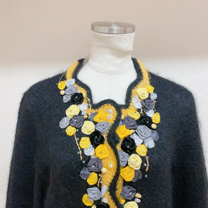 ヴィンテージ　ニットカーディガン　黒　黄色　花柄　ラインストーン　モヘア　シルク　vintage knit cardigan | Vintage.City Vintage Shops, Vintage Fashion Trends
