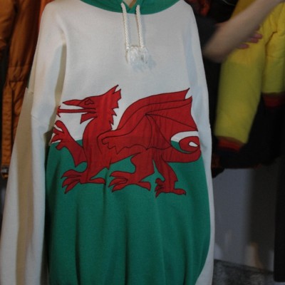 Dragon by Wales flag hoodie | Vintage.City 古着屋、古着コーデ情報を発信