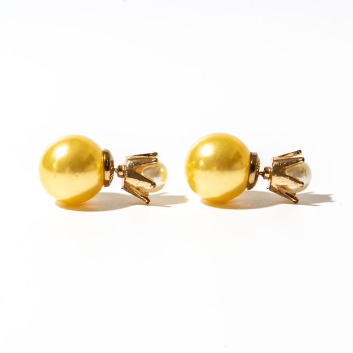 「Christian Dior」 tribal pearl × crown earrings | Vintage.City 古着屋、古着コーデ情報を発信