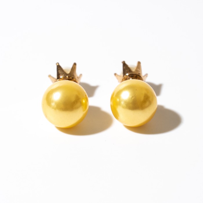 「Christian Dior」 tribal pearl × crown earrings | Vintage.City 古着屋、古着コーデ情報を発信