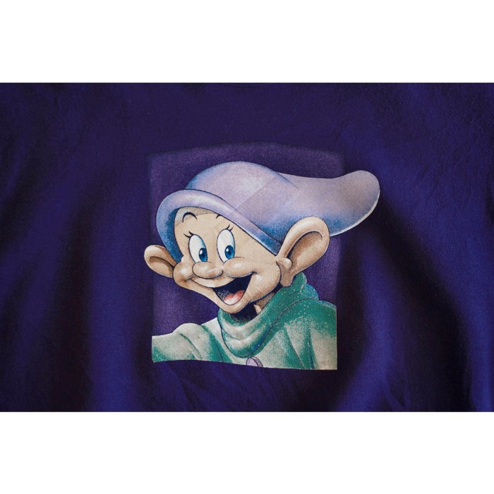 1990s ©︎Disney “Dopey” Print Sweatshirt Made in USA | Vintage.City 빈티지숍, 빈티지 코디 정보