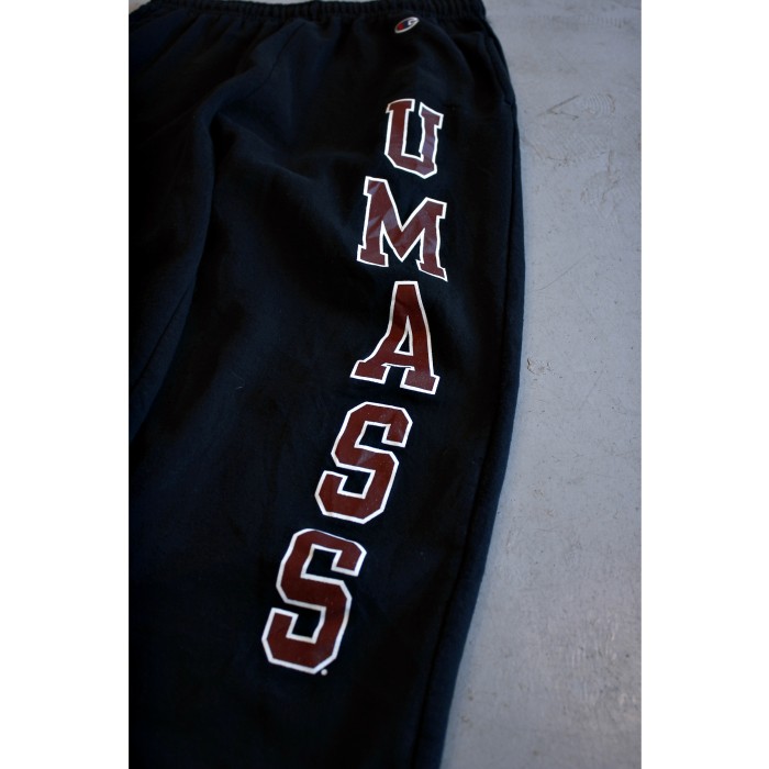 “Champion” UMASS Logo Print Sweatpants | Vintage.City 빈티지숍, 빈티지 코디 정보