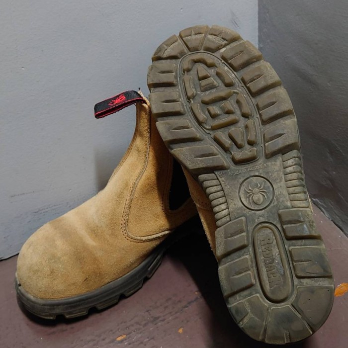 RED BACK オーストラリア製 Work & Safety Boot Bobcat USBBA スウェードレザー サイドゴア ブーツ カーキ系 UK5 約24cm | Vintage.City 古着屋、古着コーデ情報を発信