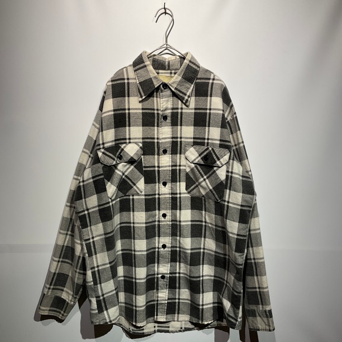 ⭐︎ 70’s “sears?” Printed flannel shirts ⭐︎ | Vintage.City Vintage Shops, Vintage Fashion Trends