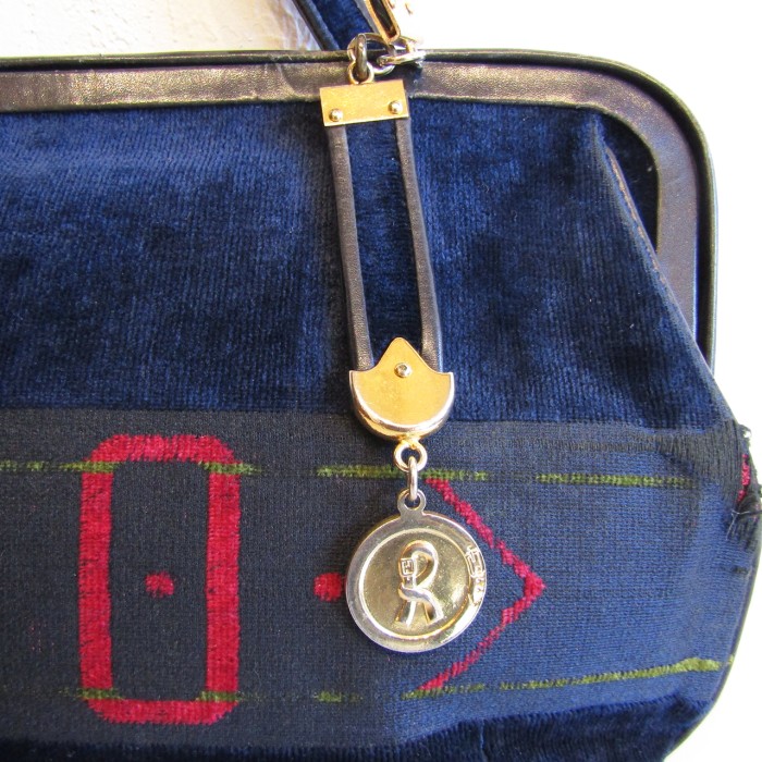 70s Italy 「Roberta di Camerino」 Vintage velvet belt design handbag | Vintage.City 빈티지숍, 빈티지 코디 정보